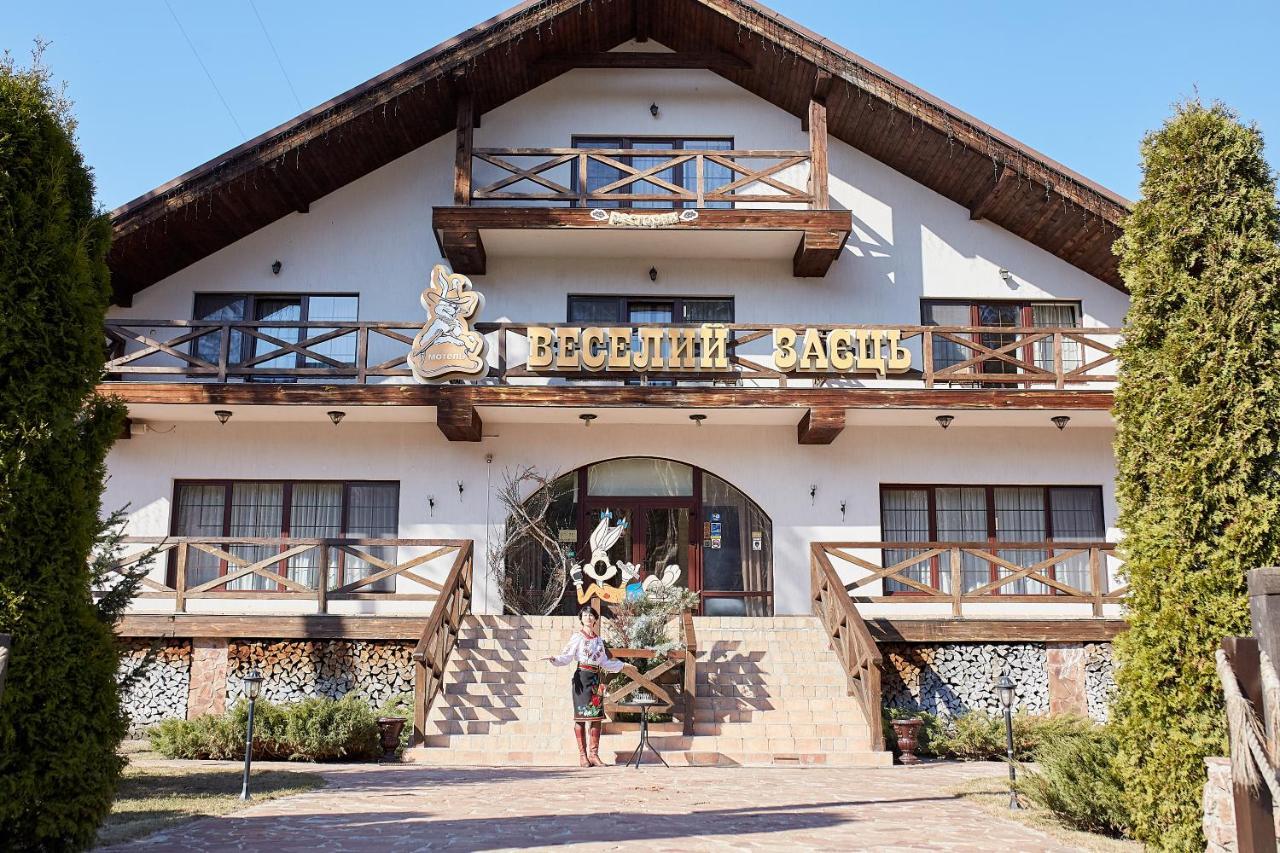Hotel Veselyj Zajets à Pirnove Extérieur photo