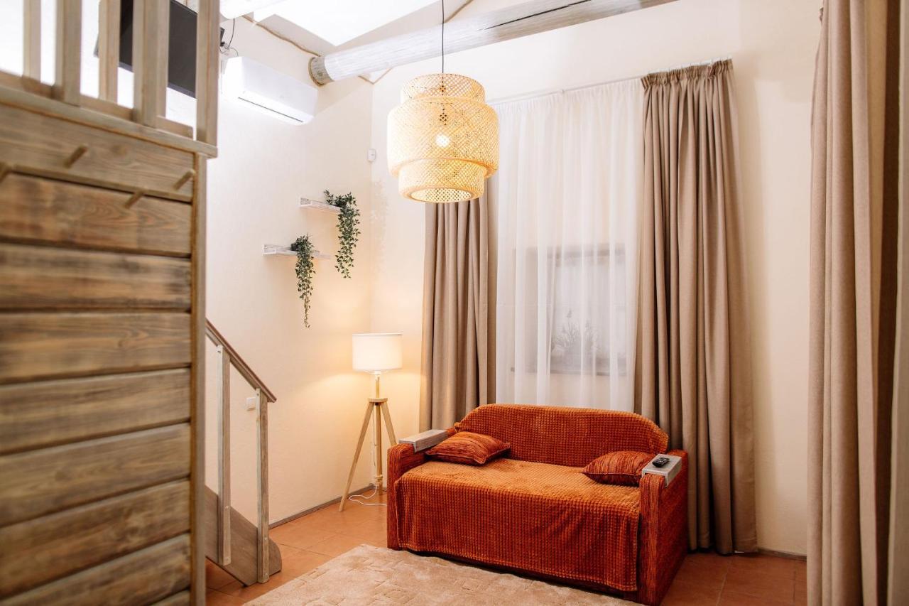 Hotel Veselyj Zajets à Pirnove Extérieur photo